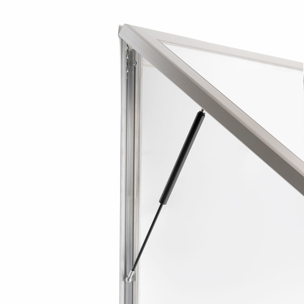 Outdoor lockable showcase alpha